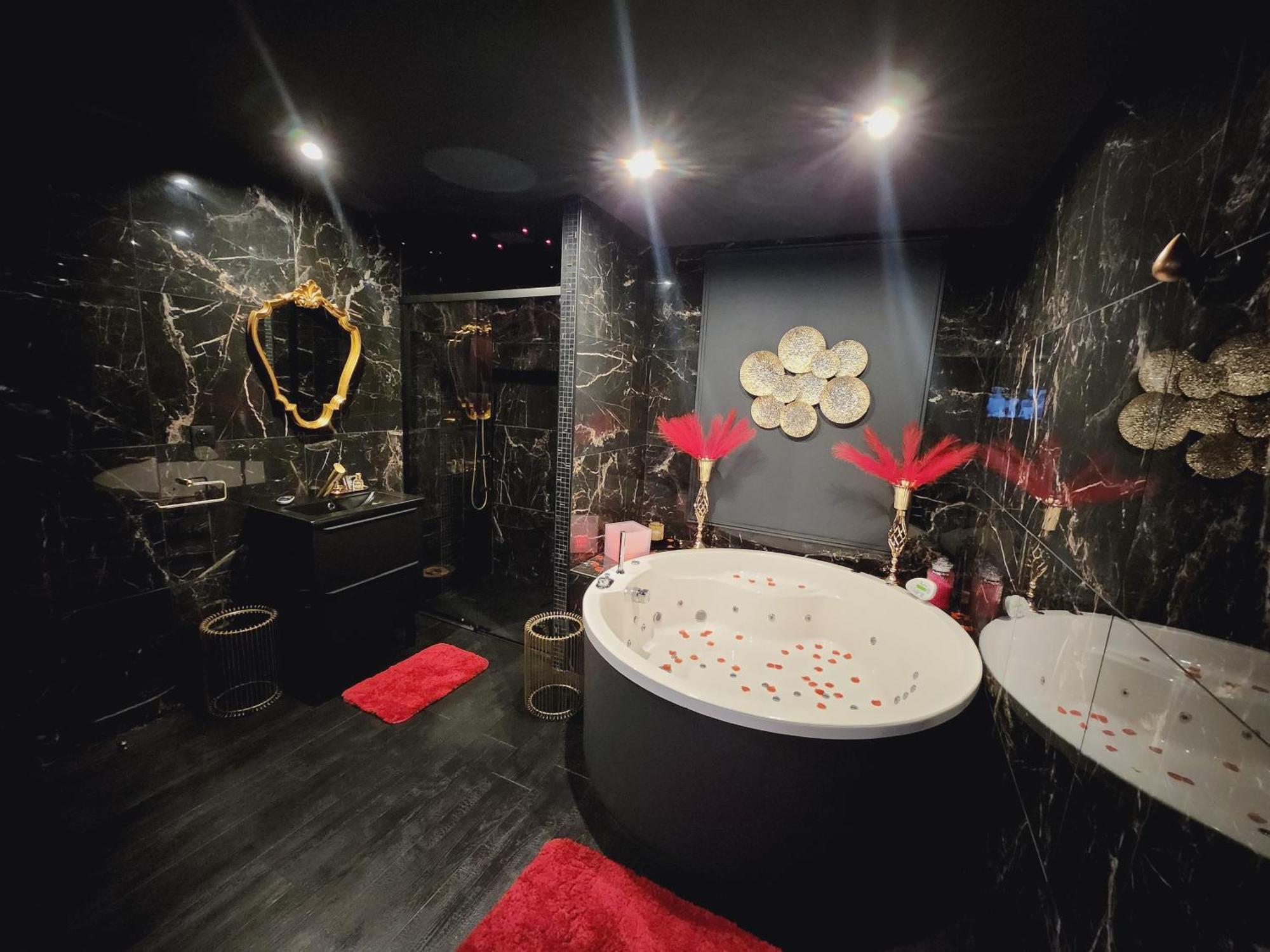 O' Plaisirs Interdits - Loveroom Caen Exterior foto